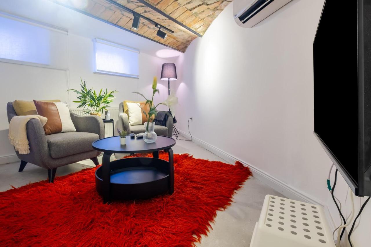Vibrant Flat 5 Minutes Walk To Istiklal In Beyoglu Διαμέρισμα Κωνσταντινούπολη Εξωτερικό φωτογραφία