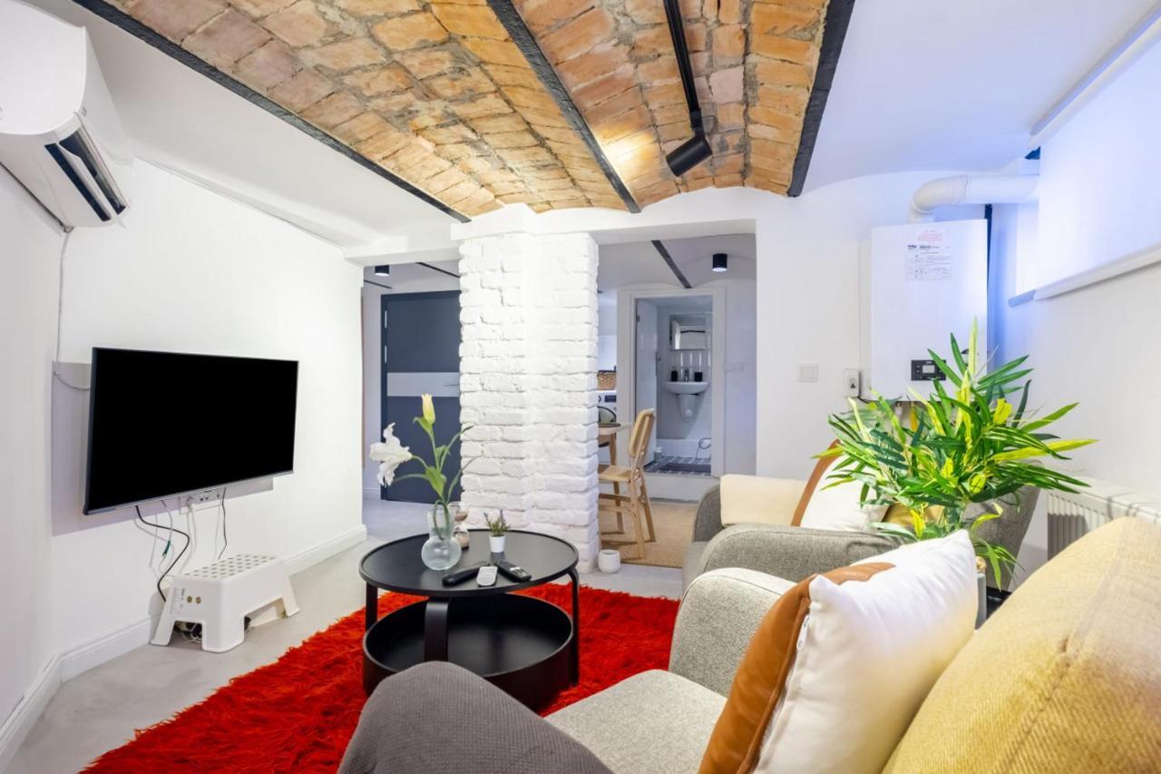 Vibrant Flat 5 Minutes Walk To Istiklal In Beyoglu Διαμέρισμα Κωνσταντινούπολη Εξωτερικό φωτογραφία